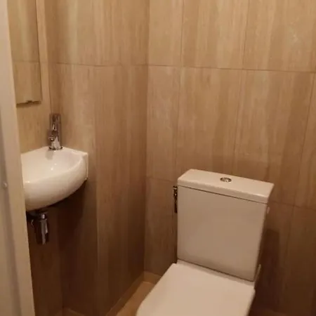 Appartement Croisette And Beaches. View On Gardens And Sea. Cannes