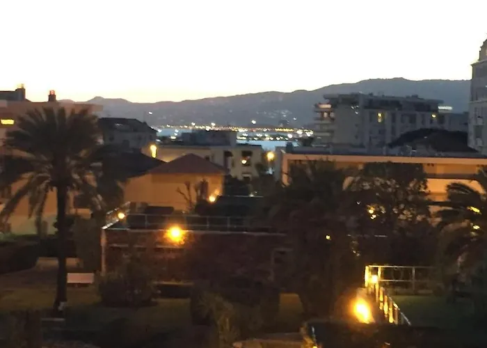 Apartmán Croisette And Beaches. View On Gardens And Sea.